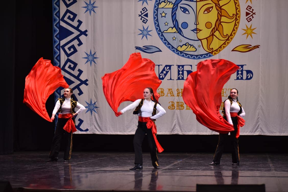 «Сибирь зажигает звезды»