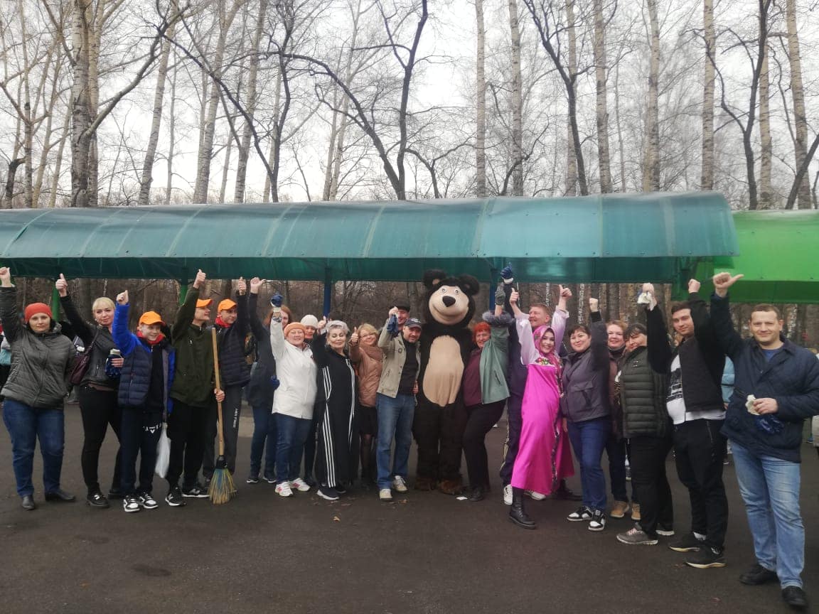 Массовый субботник в Заводском районе