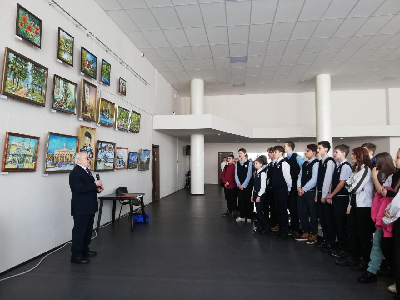 «В лабиринтах времени»