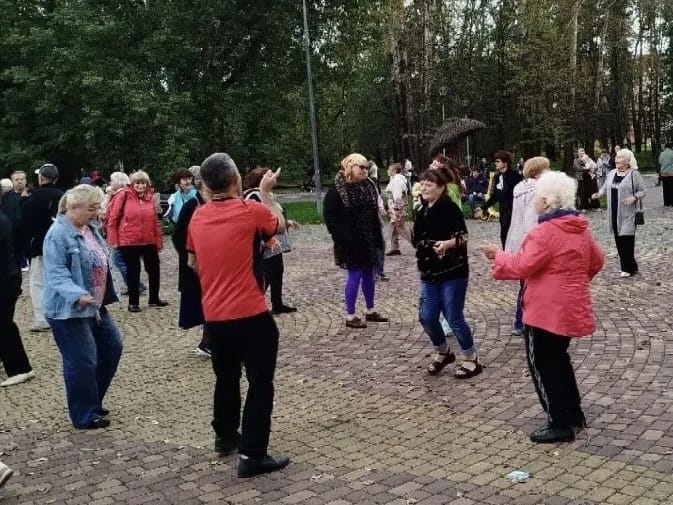 ТАНЦЫ ПРОДОЛЖАЮТСЯ