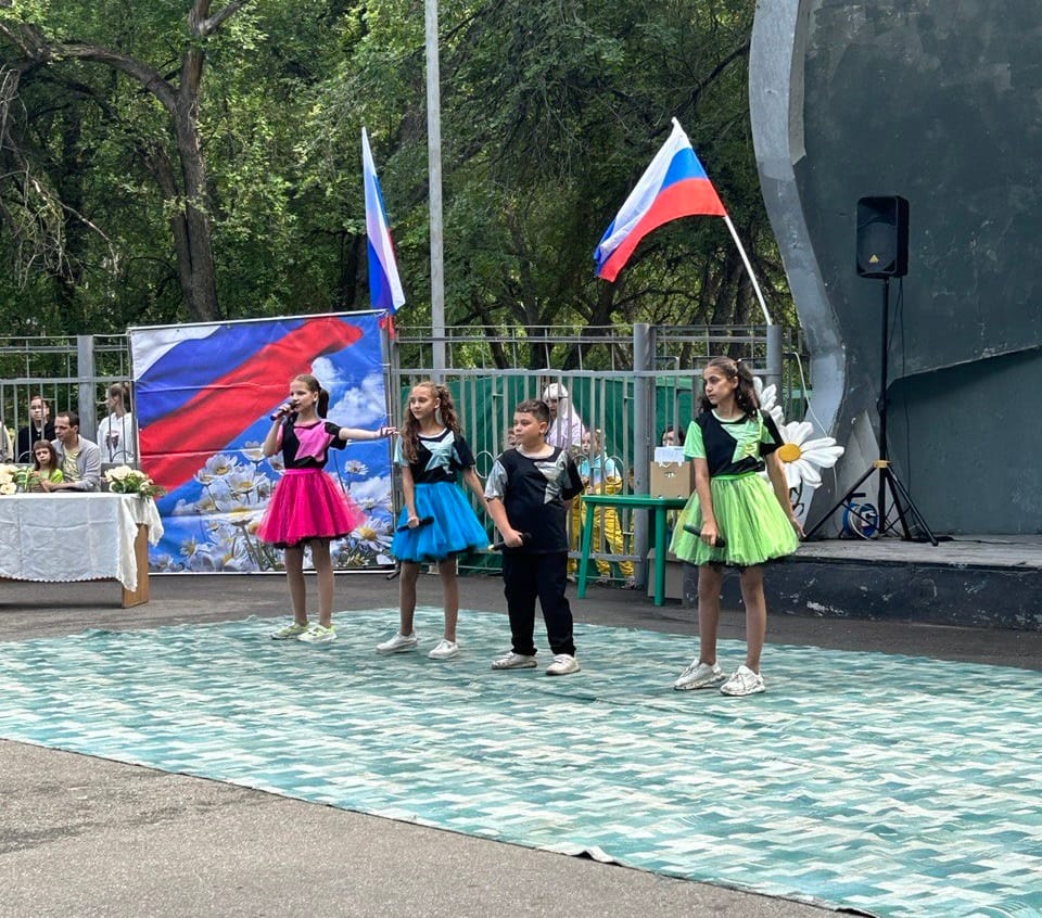 Праздничная программа «Огни родного города»